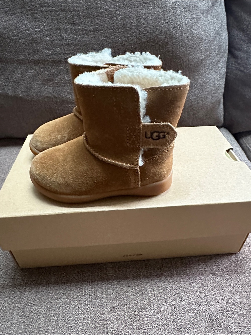 UGG Kids Suede Shearling-Lined Boot in Chestnut Brown